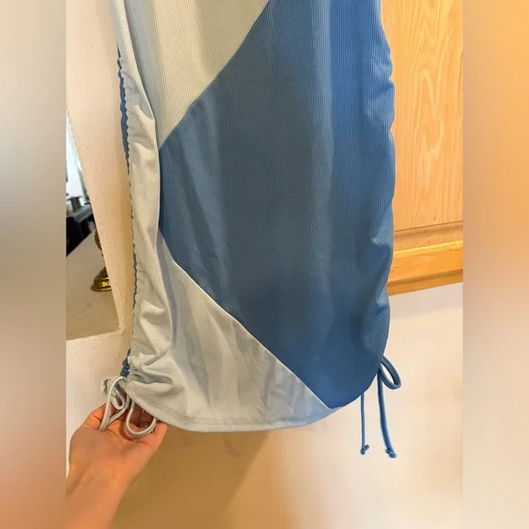 Color Block Ribbed Bodycon Dress - Picture 5 of 6